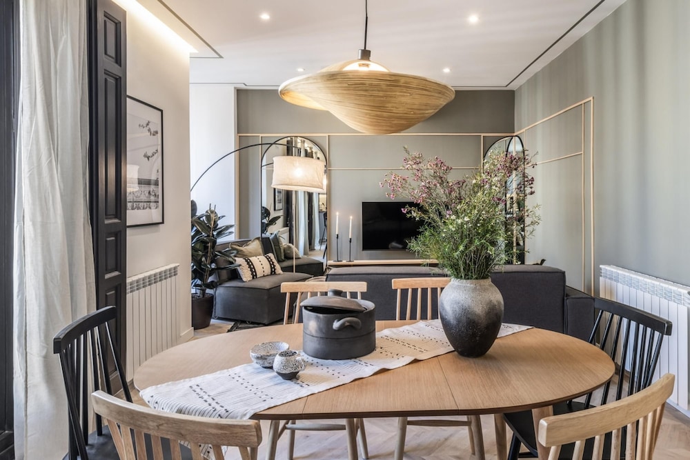 Dilar - 3 Bedrooms and Office in Trafalgar