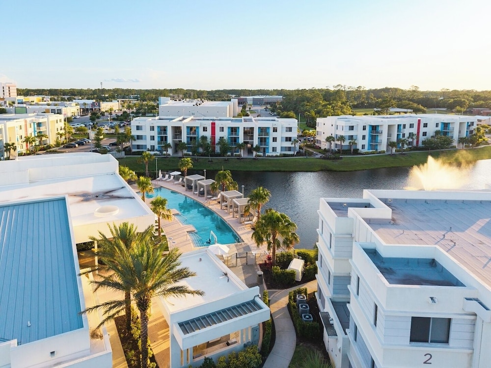 Daytona 3BR Getaway Pool, Gym, Pet Friendly
