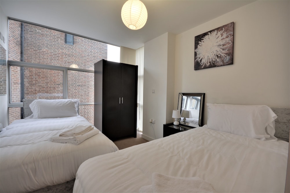 Cheapside by Top House view 4