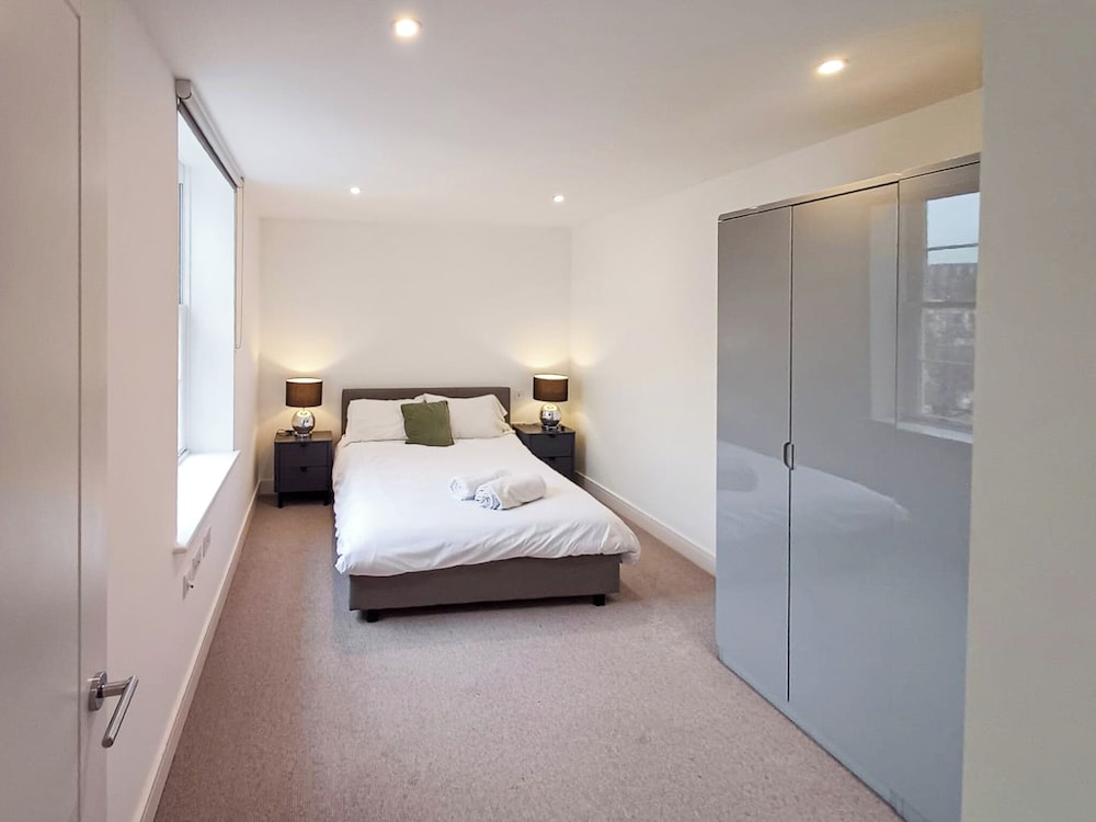 Modern 2 Bedroom 2 Bathroom Apartment