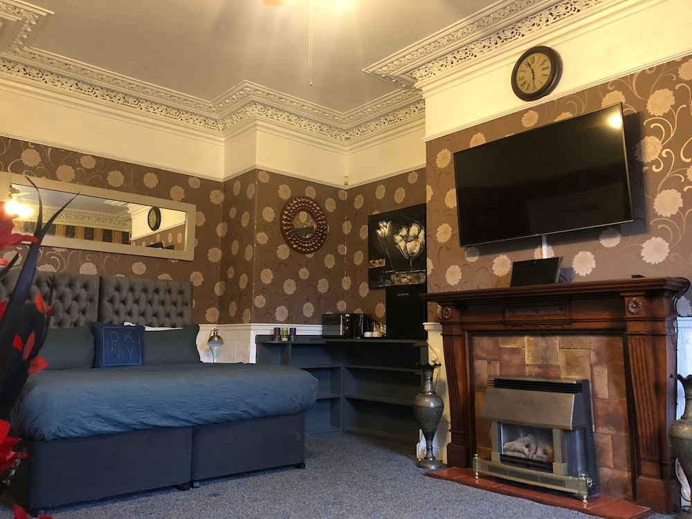 Ashfield Hotel