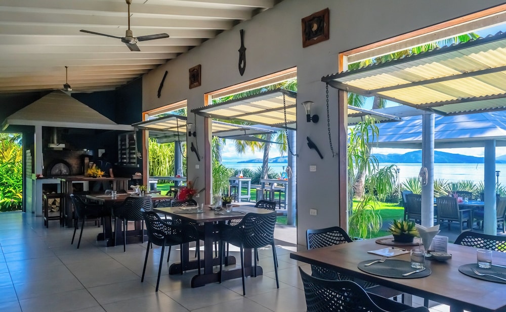 Aroha Taveuni Beachfront Bures