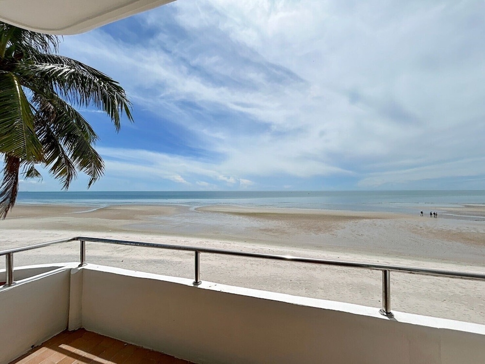 Seaview 2beds in the heart of HuaHin BP2
