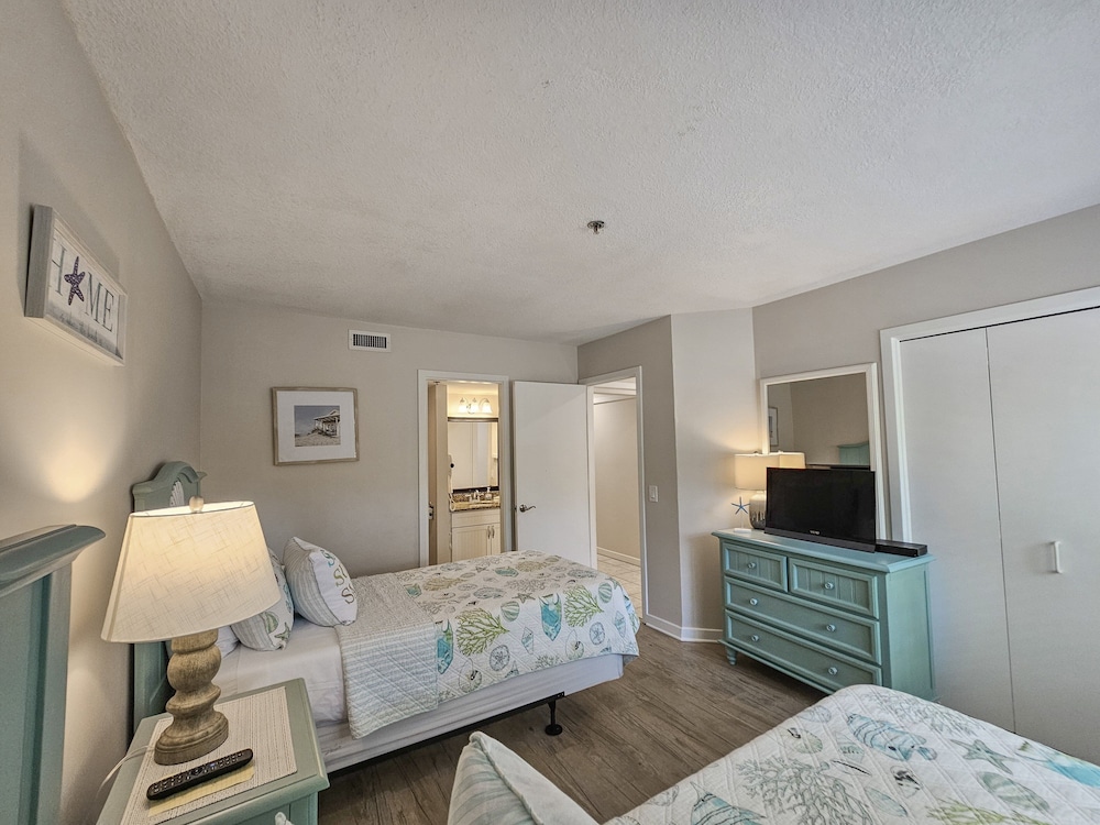 Serene 2 Bed, 2 Bath Lodge, With Amenities, 101ac 2 Bedroom Lodge