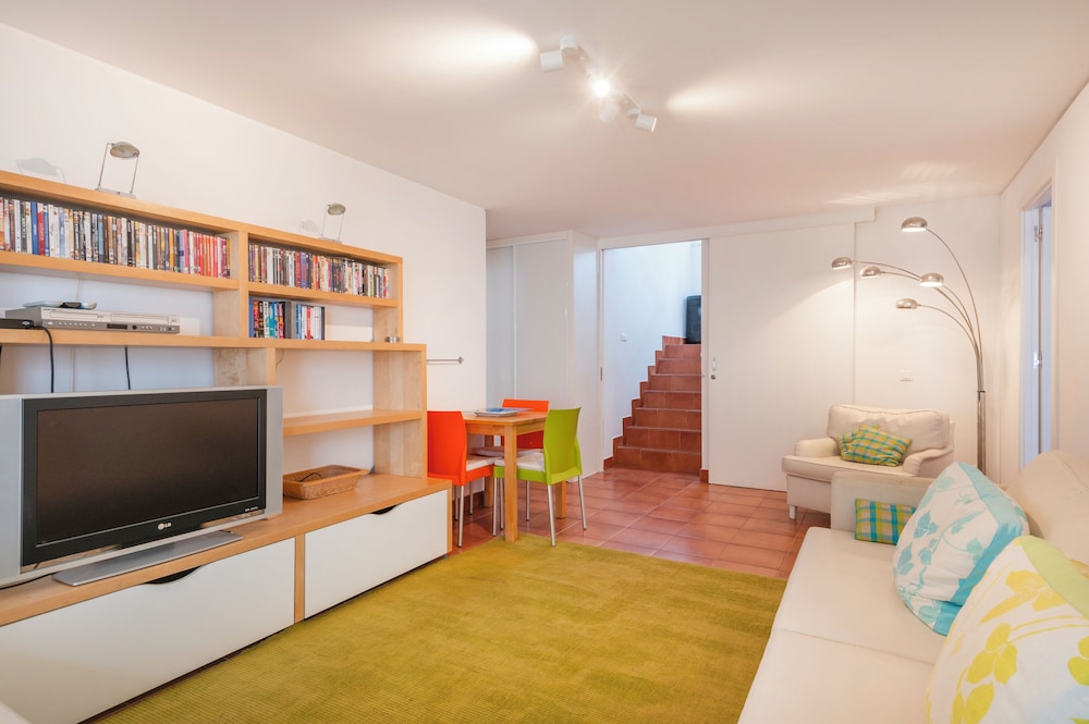 Sunny 5BR Villa at Prainha Club