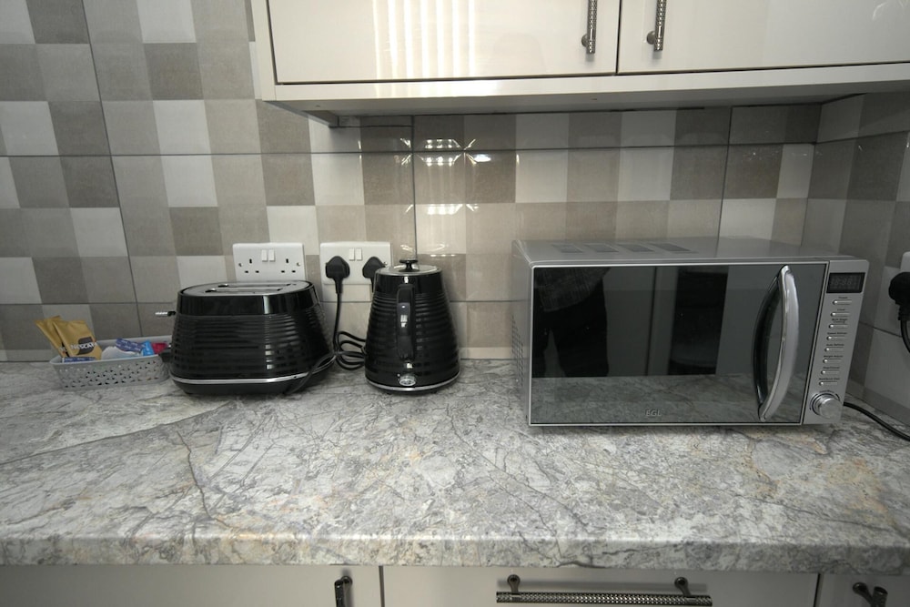 Charming Oxford Apartment in Telford - Flat 1