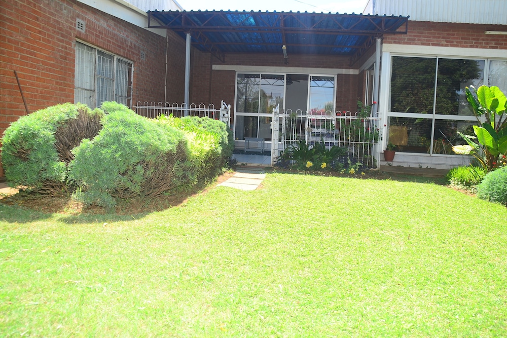 savanna guest house