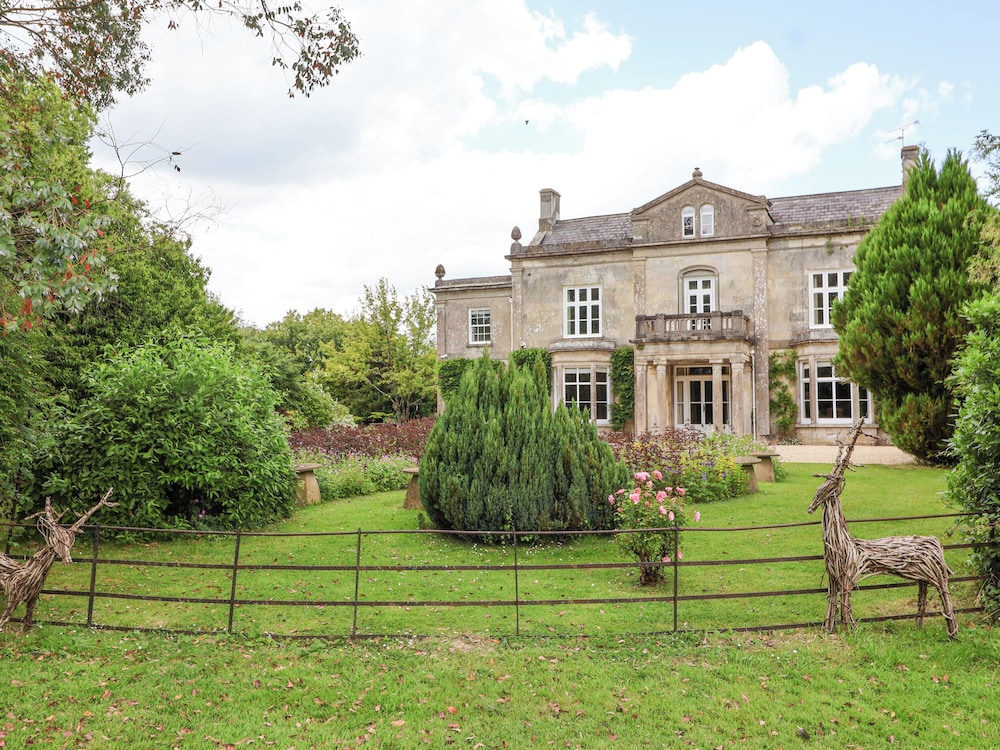 Milton Manor