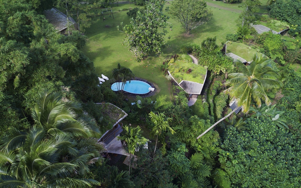 Vanira Lodge