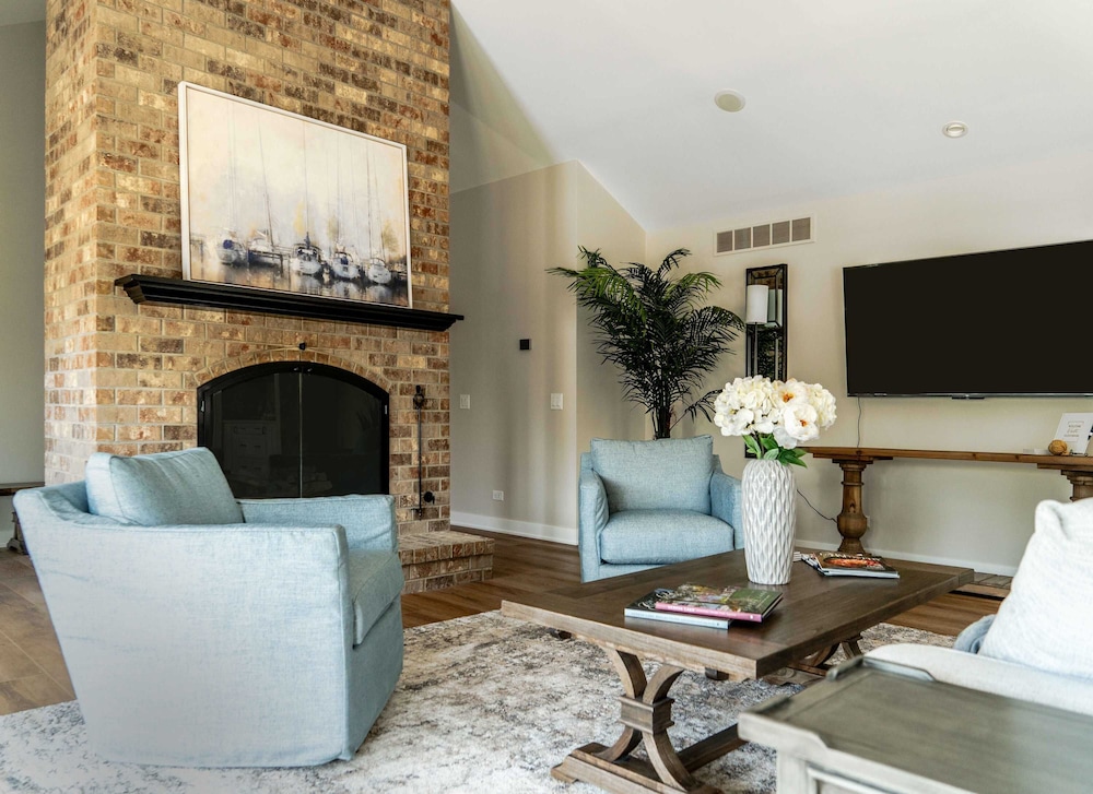 Tranquil Family Retreat - for 10!