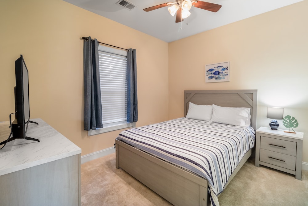 Cypress Bay 104 3 Bedroom Condo
