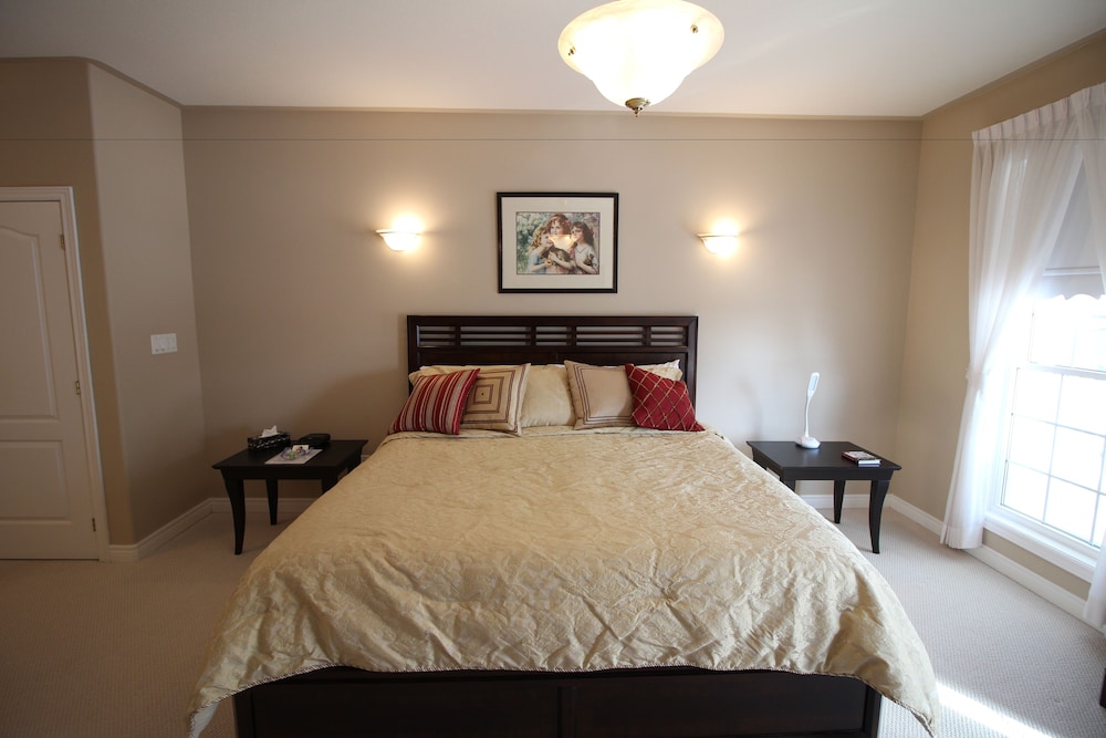 The White House Boutique Bed & Breakfast-1