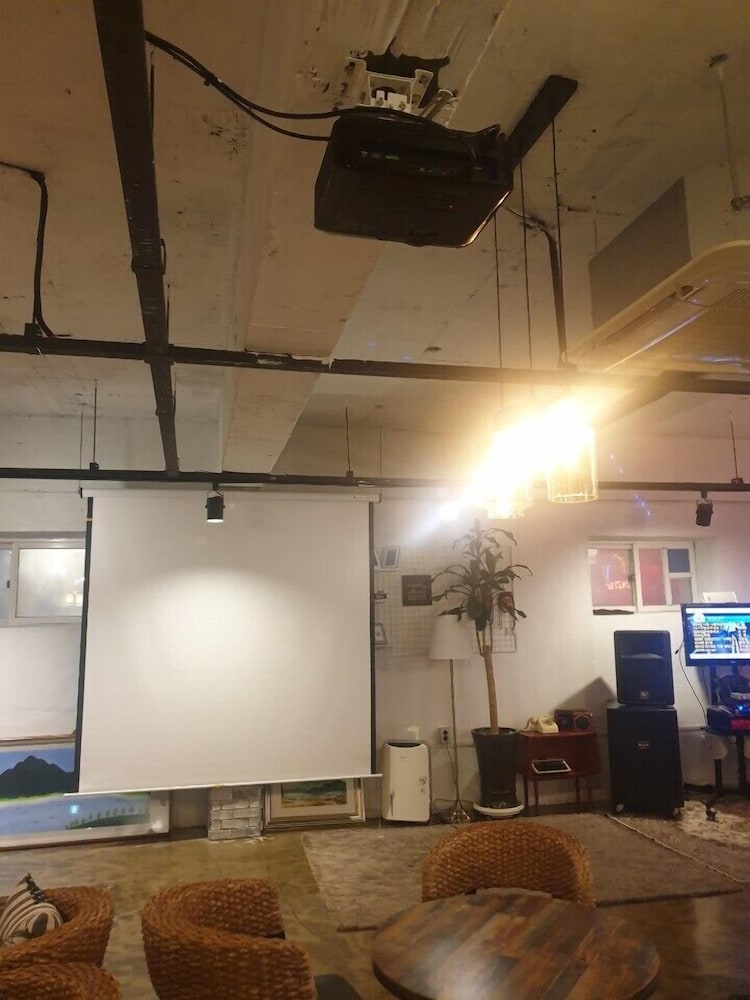 Daegu Dongseongro Gyeong`s Hostel