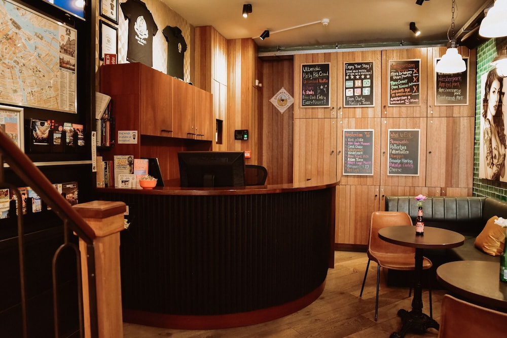 Durty Nelly's - Hostel