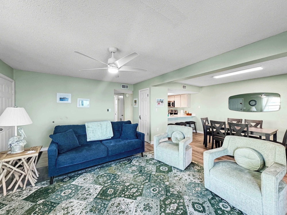 The Perfect Spot Condo for 8!