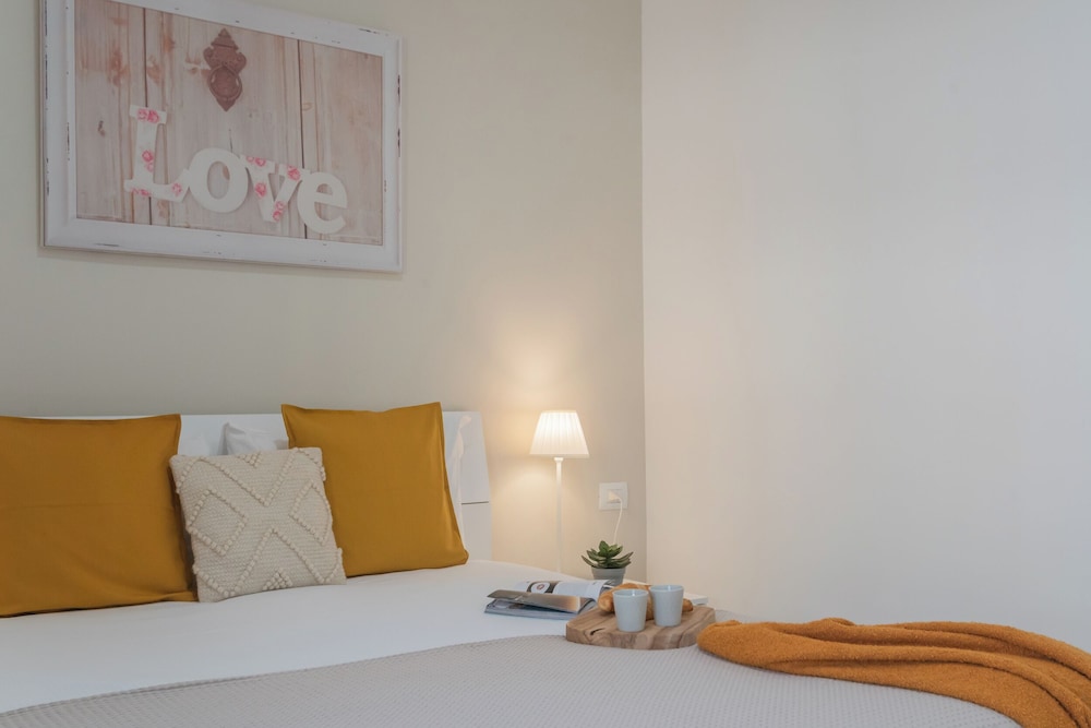 Zezio 44 by Rent all Como