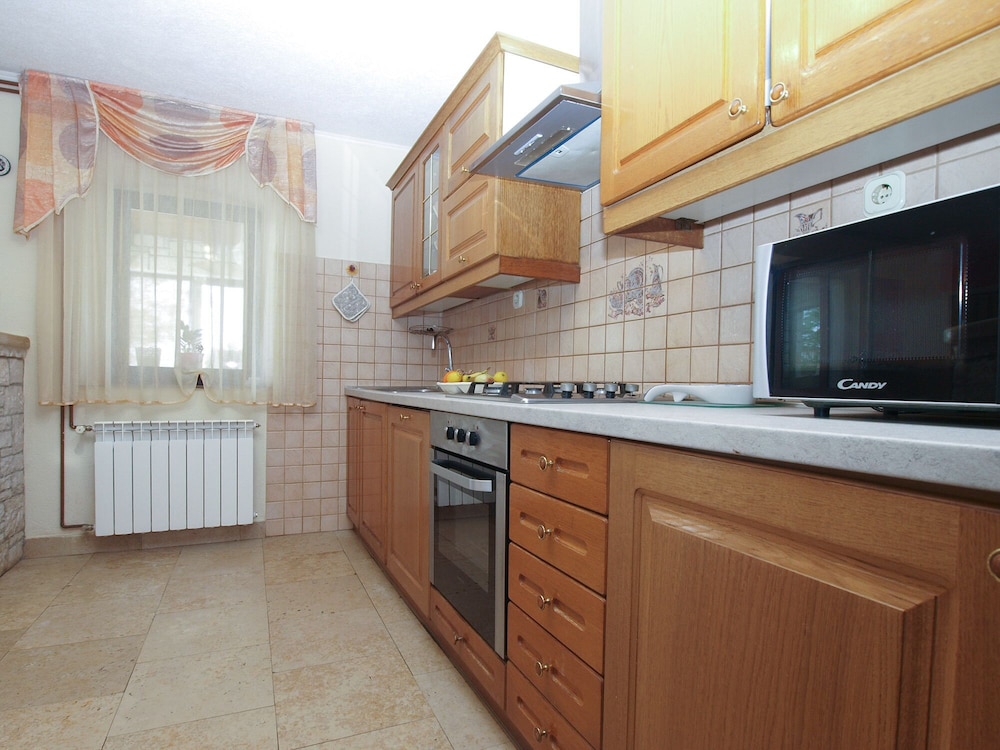 Apartment 1862