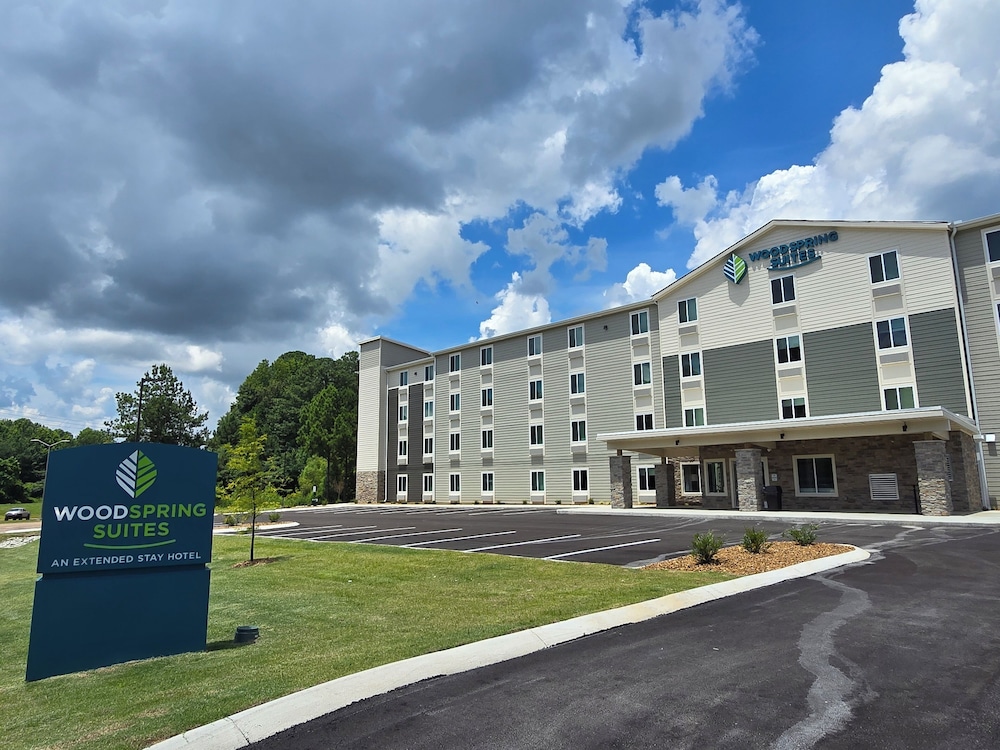 WoodSpring Suites Jackson Hub City