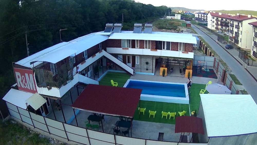 Guest House R&M