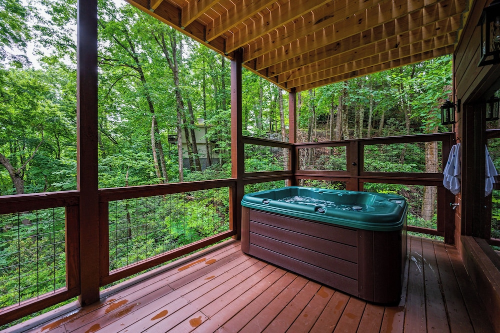 Theo's Treehouse