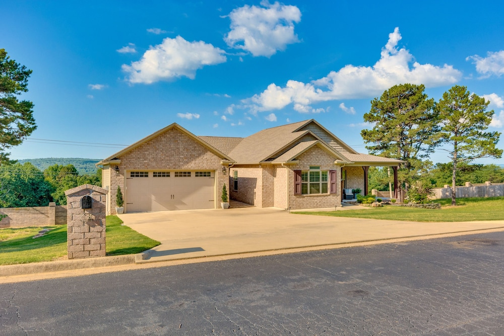 Russellville Vacations - Russellville Home Near Hiking  Lake Access! - Property Image 1