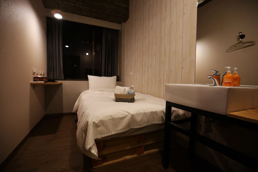 Nys Loft Hotel - Hostel