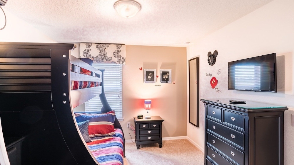Windsor Westside Resort 7 Bedroom Home with Game Room 7 Home