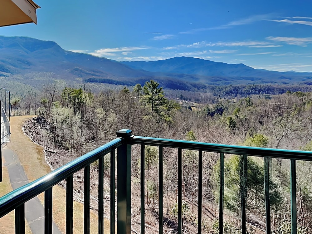Mountain Vista by Jackson Mountain Rentals