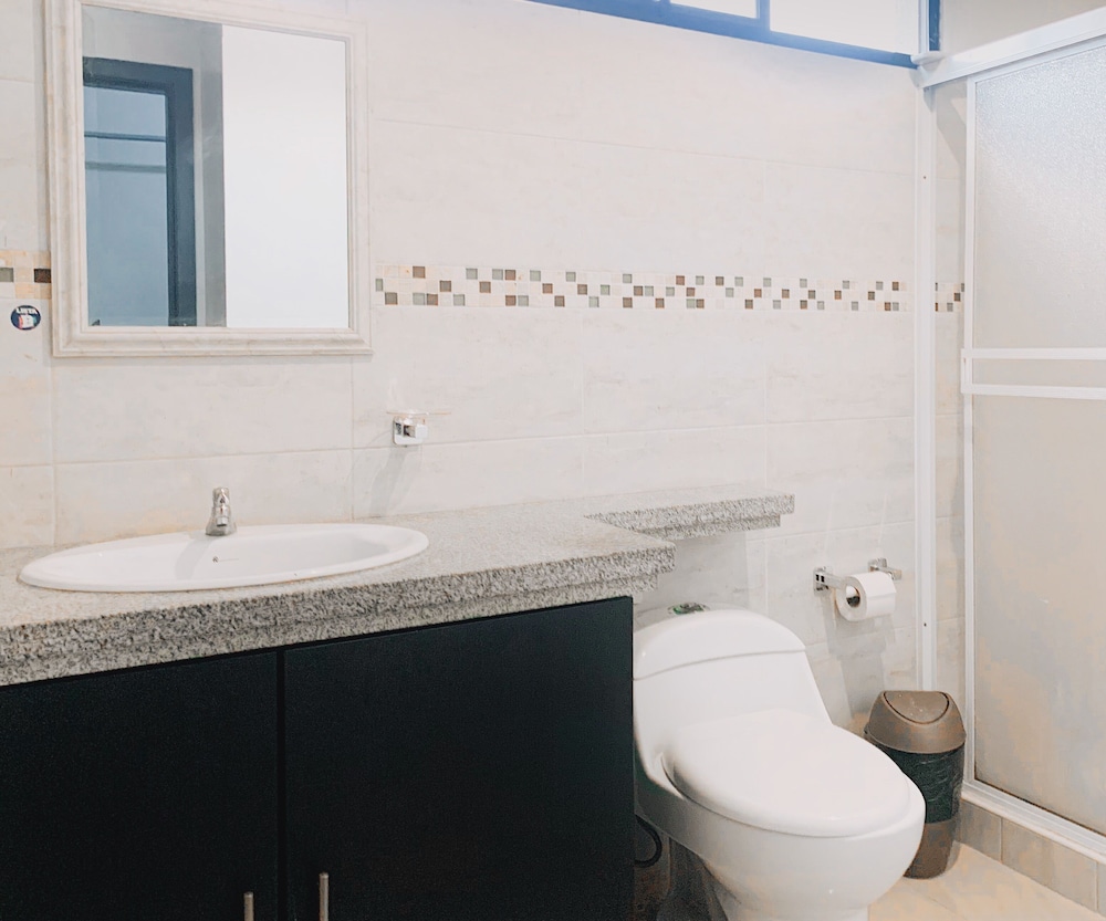 Casa con Piscina Privada para Familias
