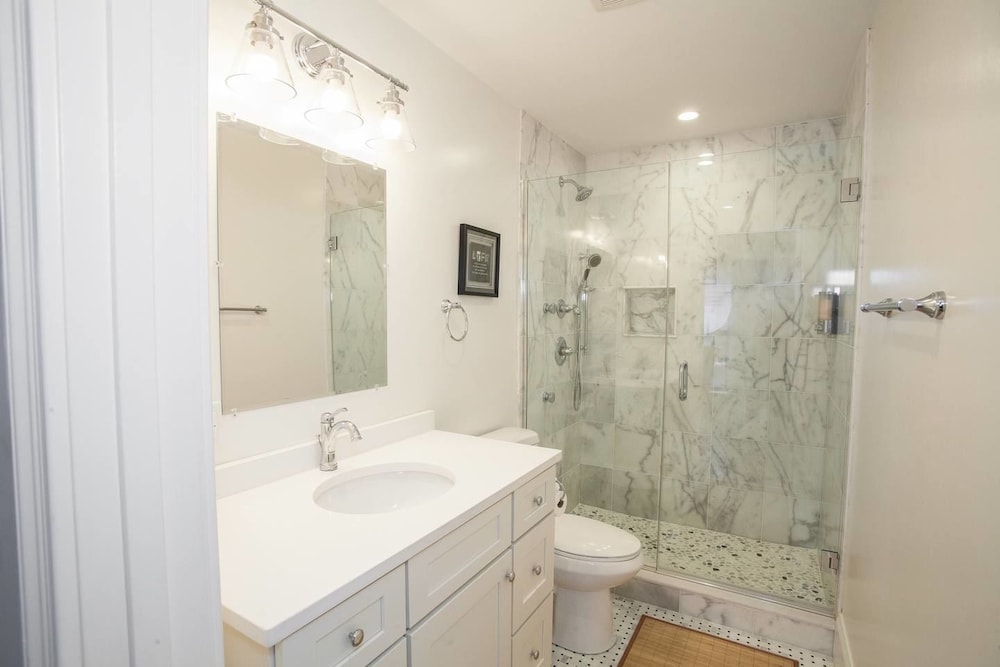 Luxury Condo 4 Bed 2 Bath Downtown Boston Sleeps 8 photo 3
