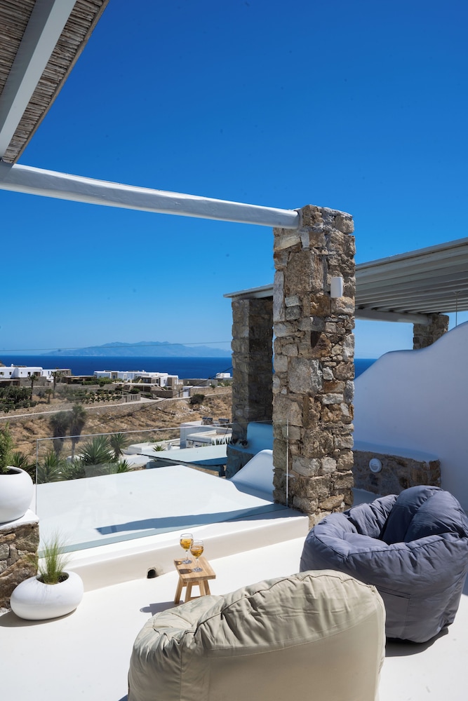 CAVO BLUE VILLAS