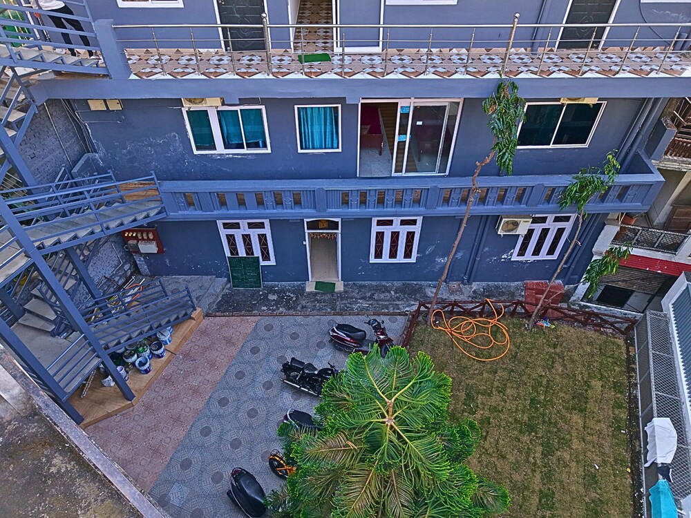 Skyard Hostel & Homestay (Harsil Valley)