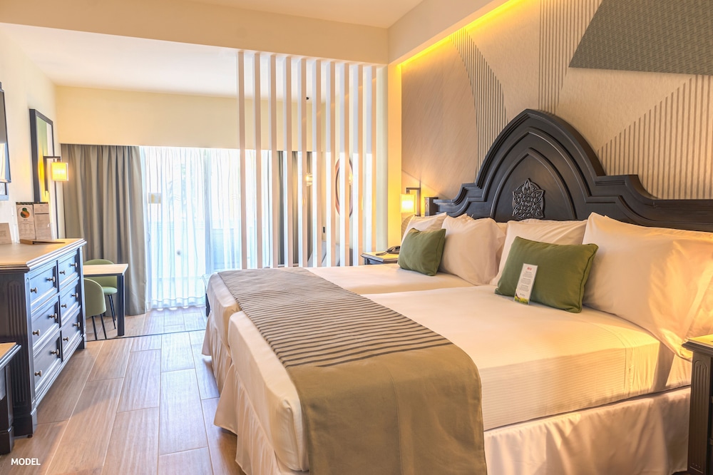 Puerto Vallarta Vacations - Hotel Riu Palace Pacifico - Adults Only - All Inclusive - Property Image 11