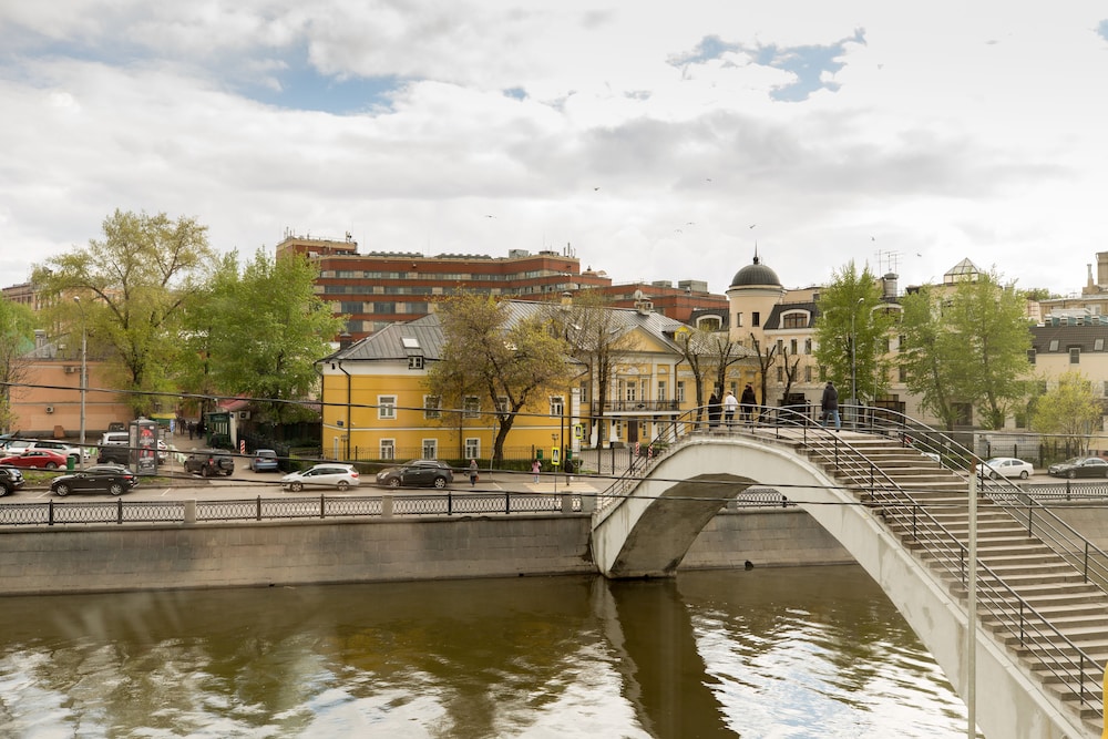 Makarov Hostel