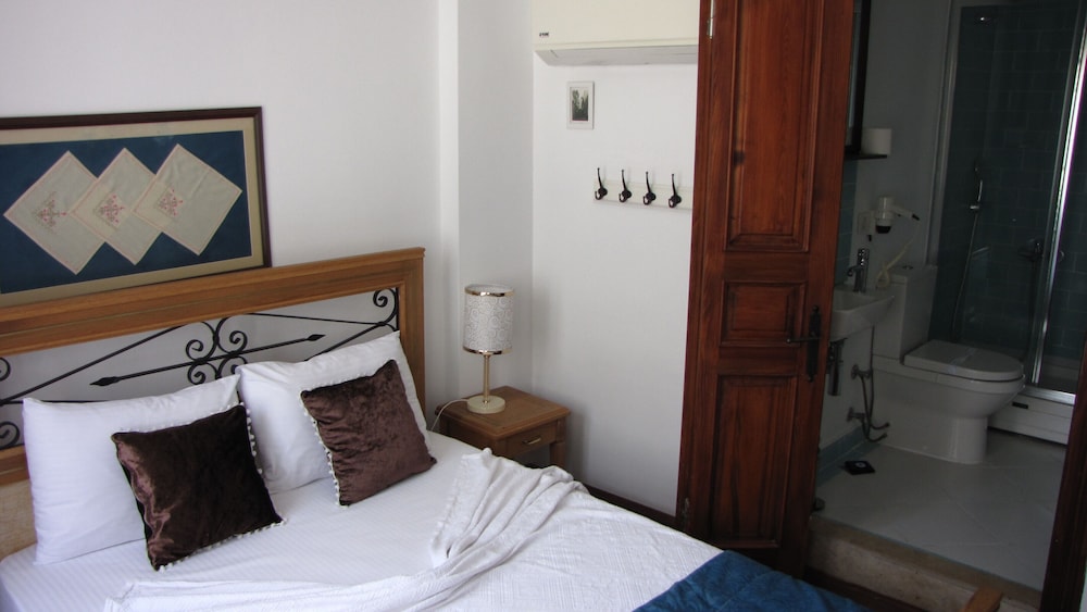 Aliye Hanım - Image 17