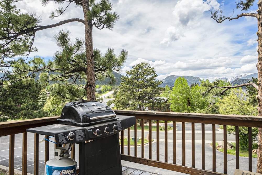 Cozy Solitude Cabins - Estes Park CO