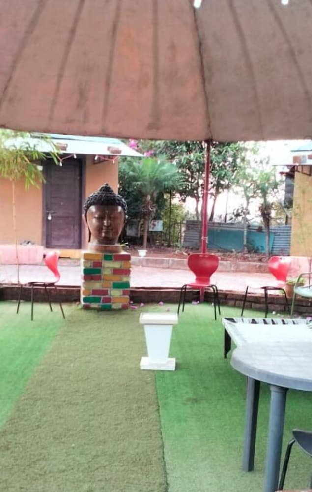 Murlee Pure Veg Resort