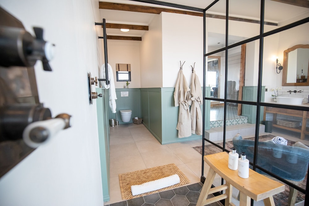 Otjiwa Safari Lodge