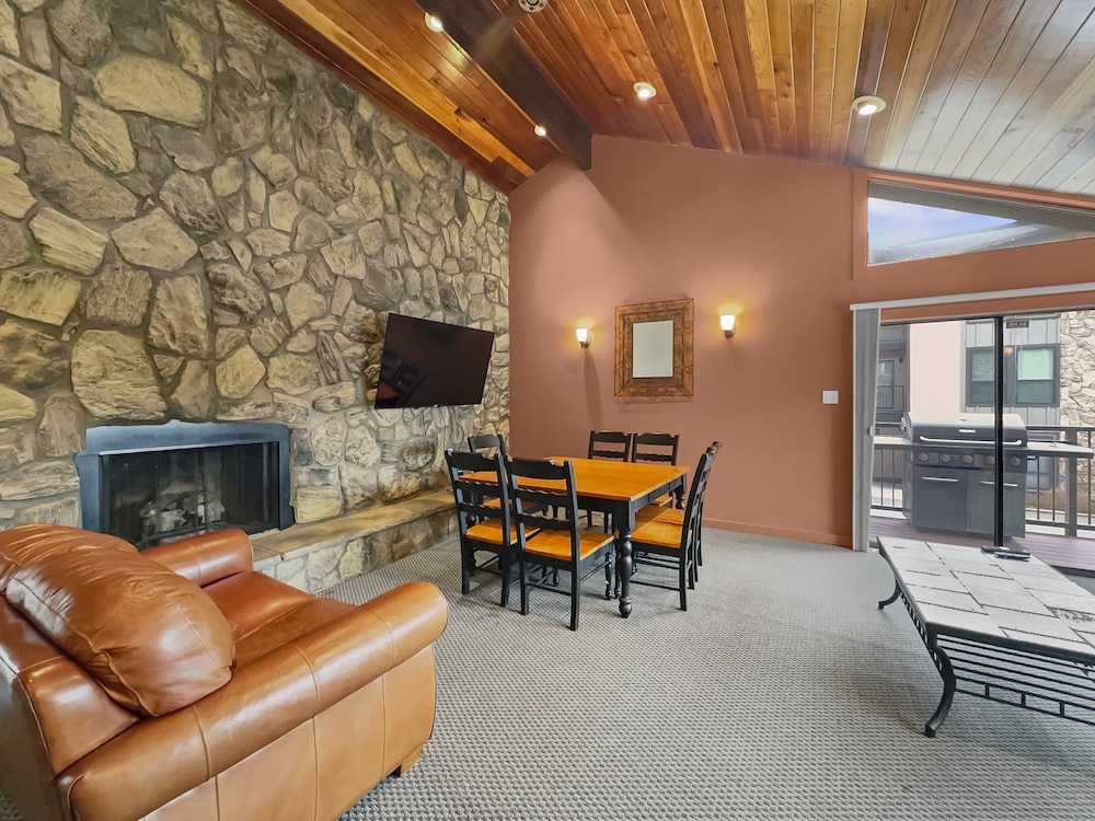 Cozy Dillon CO Condos