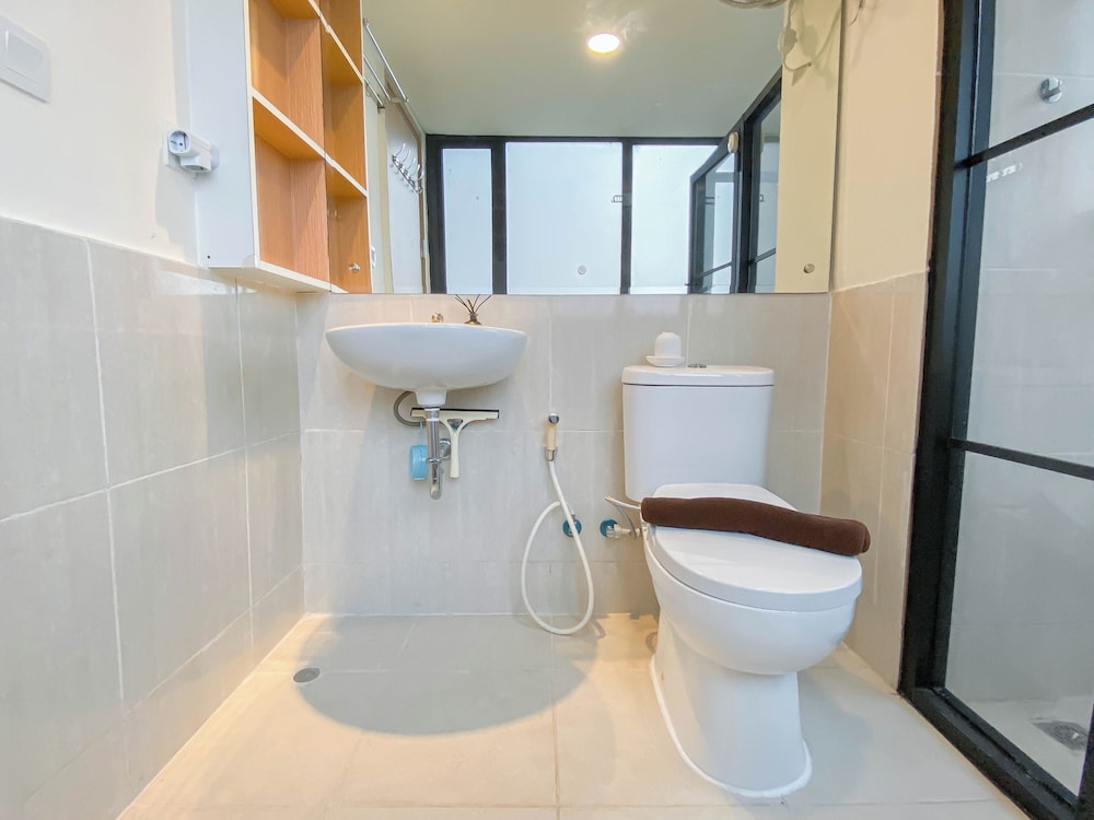 Spacious and Comfy Designed 2BR at Meikarta Apartment