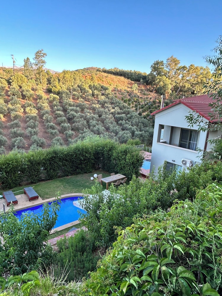 Physis Villas Chania