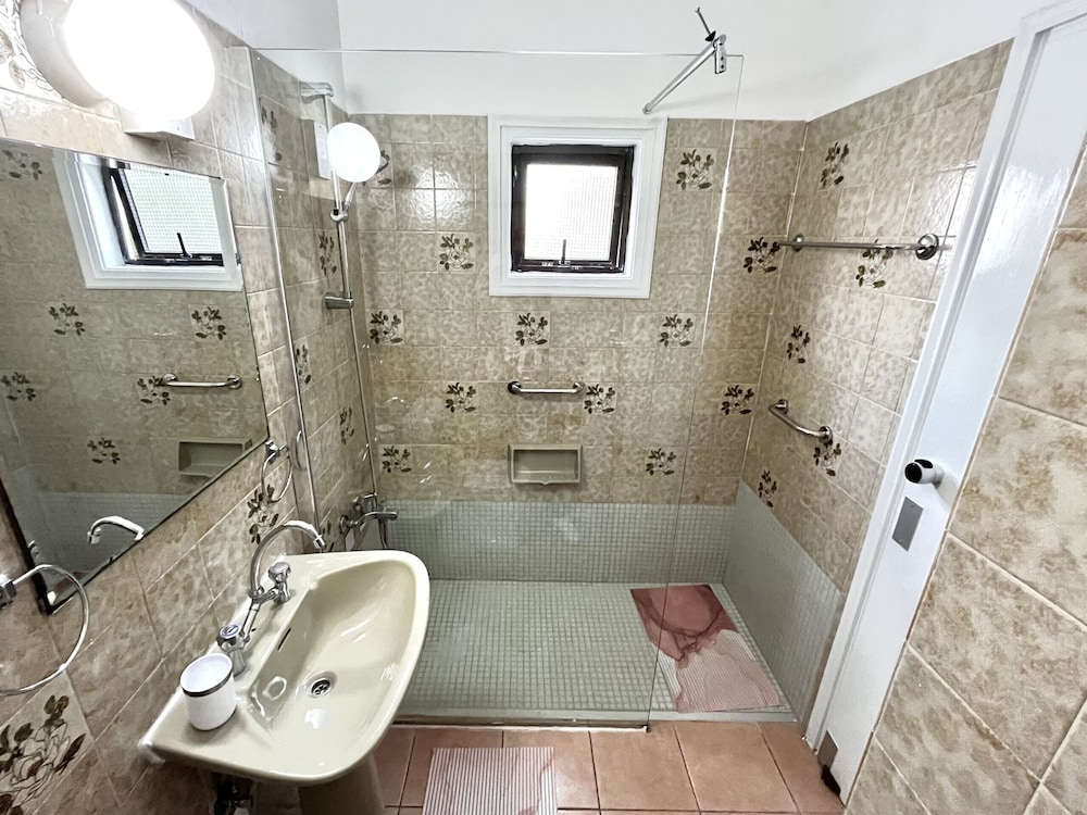 79 AN - Stay Nissi Chrysland Studio 110