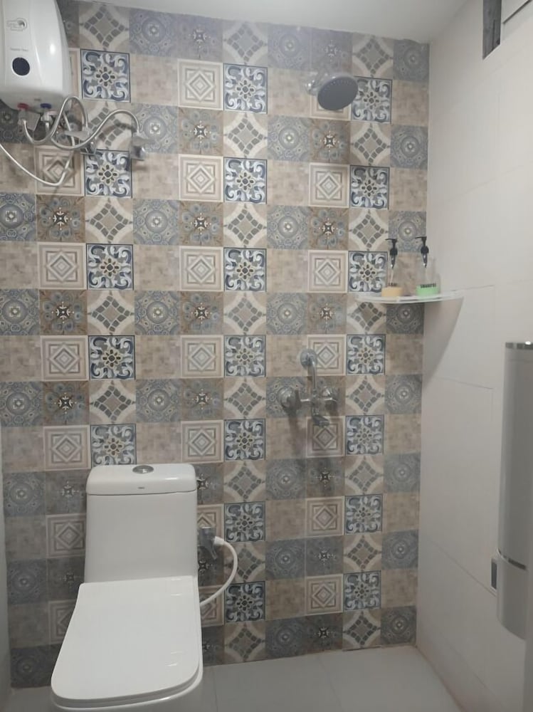 Half Orange Hostel
