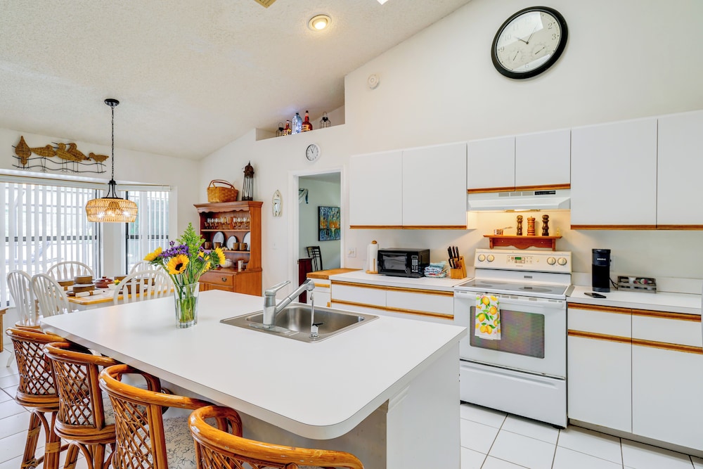 2 Mi to Water: Sebastian Home w/ Pool!