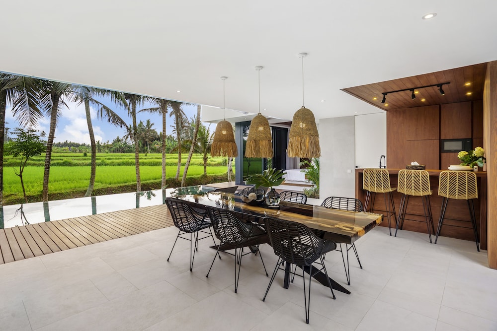 Green Flow Villa 18 view 3