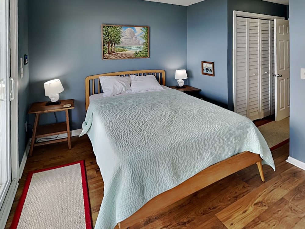 Pelican Nest by Topsail Realty