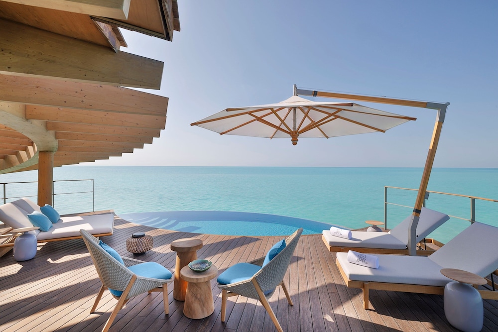 The St. Regis Red Sea Resort 8