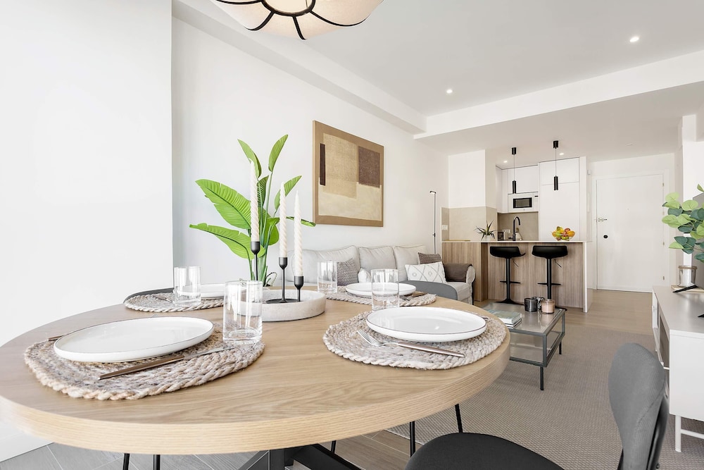 Elegant Apartment in Madrid Pedro Teixeira