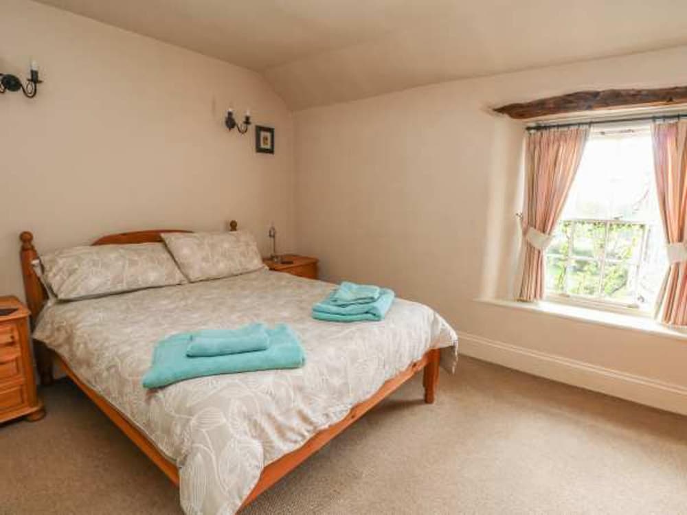 Beautiful 3-bed House in Longnor Near Buxton view 4