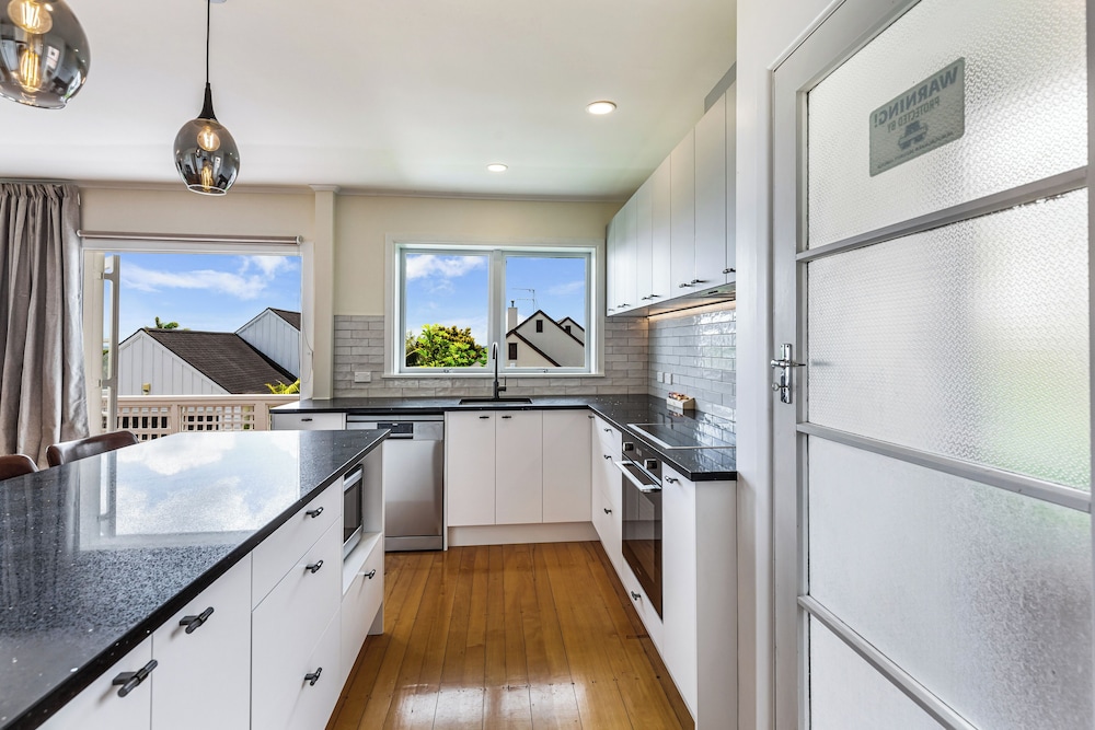 Serene 2BR Home in Meadowbank by Zodiak Stays
